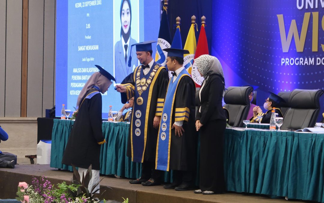 Wisuda ke-84 Tampilkan Dukungan Udinus Kepada Lulusannya di Dunia Industri